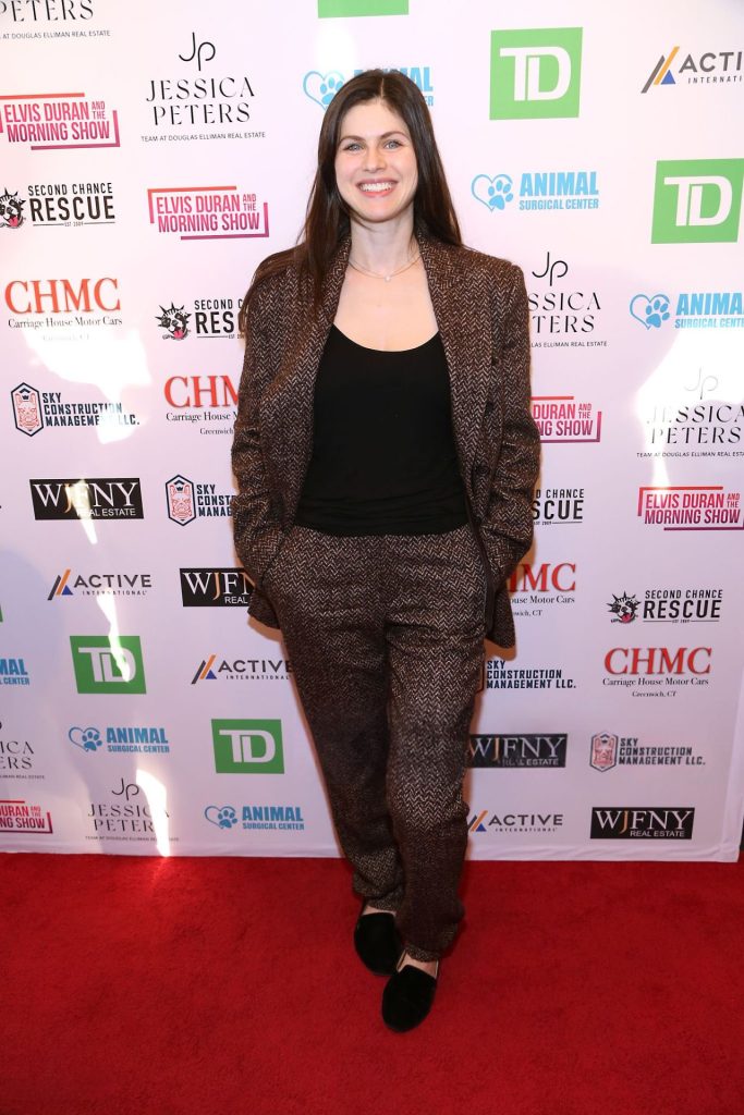 Alexandra Daddario Dazzles in Midnight Glamour at NYC’s 2025 Rescue Ball